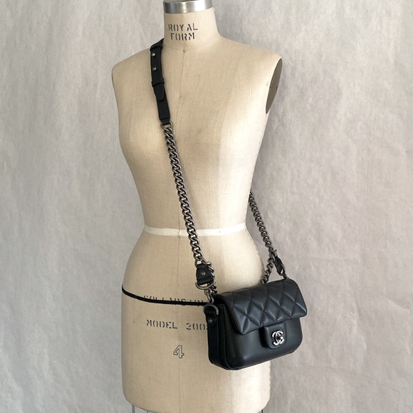 Chanel flap bag - Picture 11 of 12